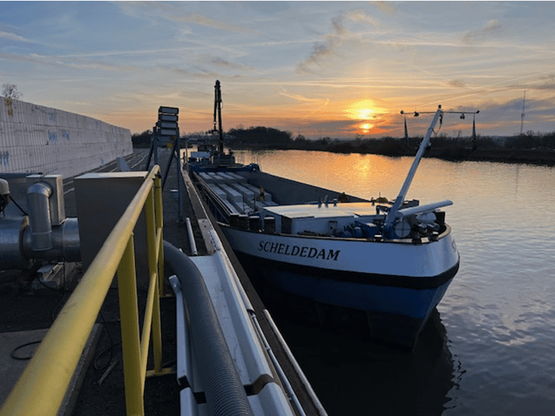schip scheldedam Xella